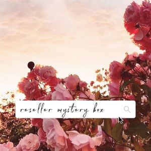 6 Item Fall/Winter Reseller Mystery Box